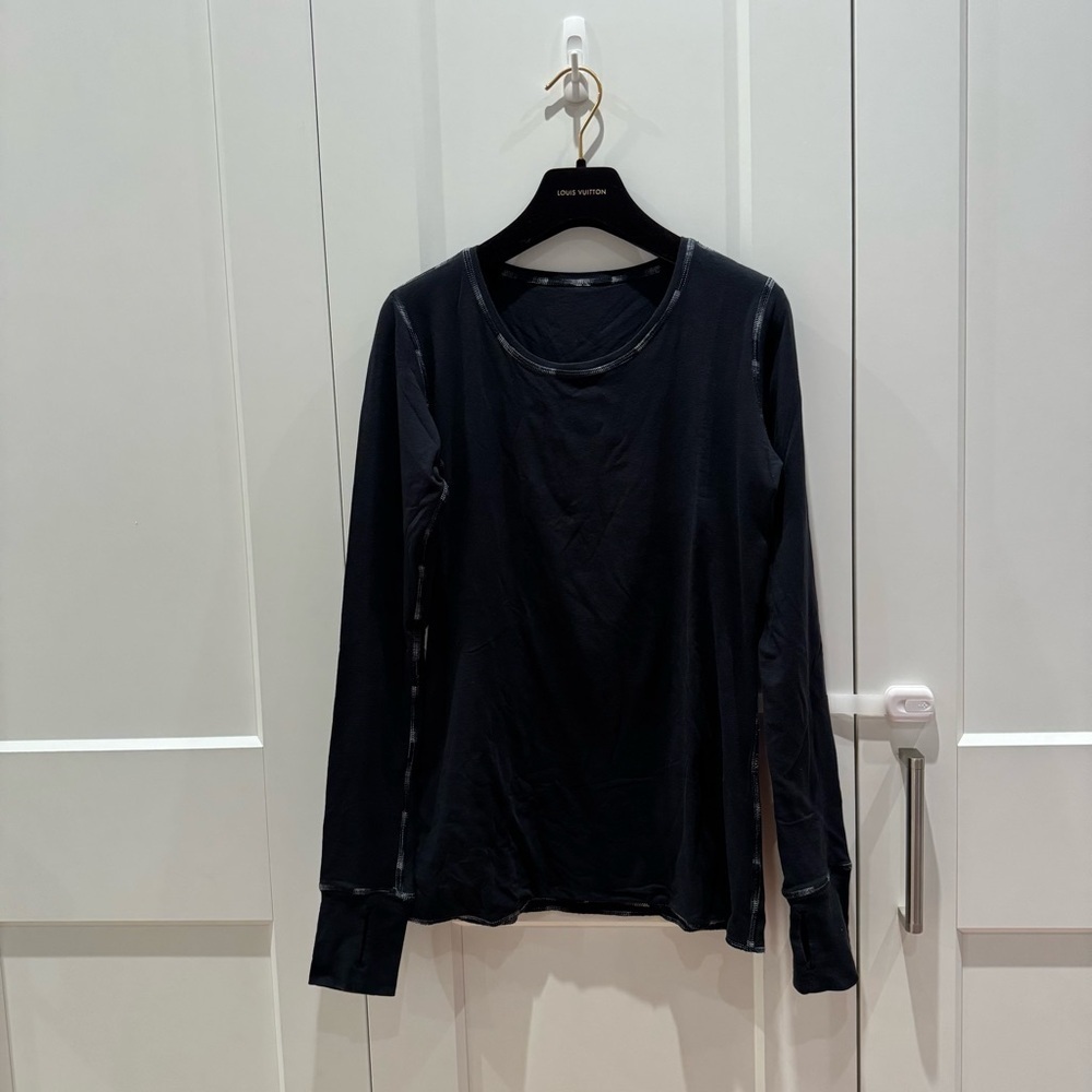 Lululemon Athletica Dark Gray Long Sleeve Tee​​​ - Picture 2 of 7